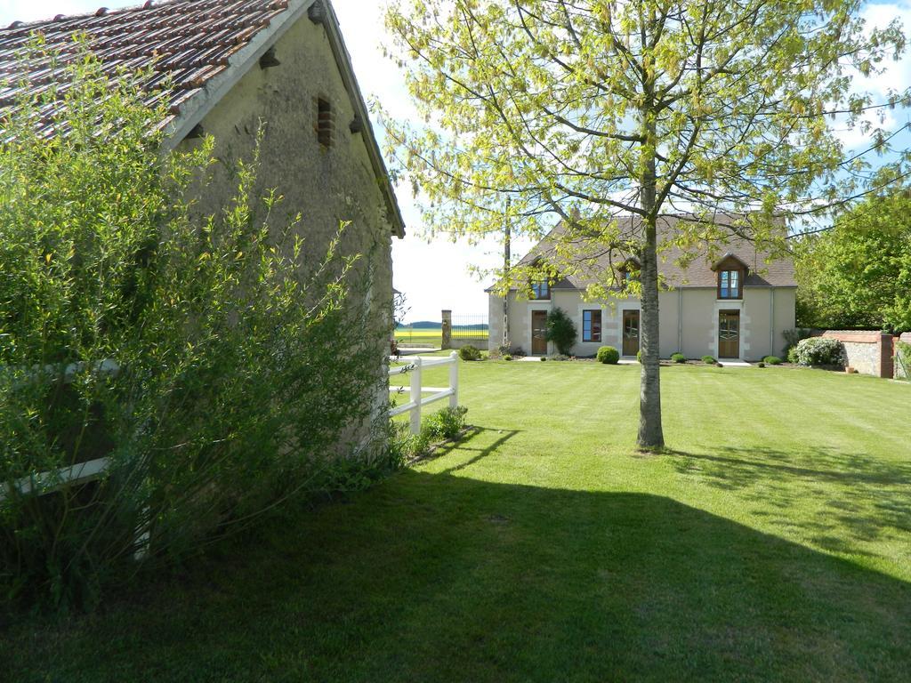 Le Bout Du Monde Bed and Breakfast Villedieu-sur-Indre Exteriör bild